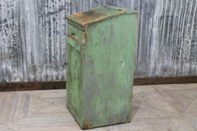 vintage green podium